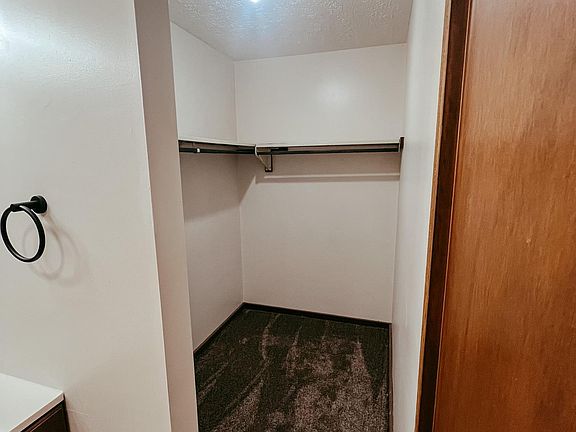 4th image of 2049 Wolosyn Cir #3
