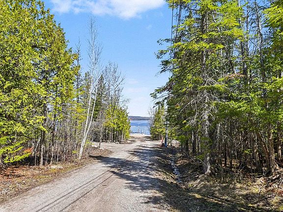 3rd image of Ferry Rd