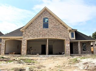 8395 Vaquero Dr, Beaumont, TX 77713
