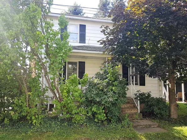 4901 Pine Valley Dr, Pleasant Hill, IA 50327