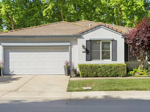 3082 Carousel Cir, Stockton, CA 95219