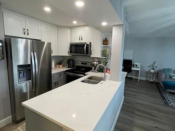 4th image of 1600 SE 15th St APT 503