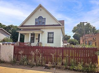 817 Broadway, Rockford, IL 61104