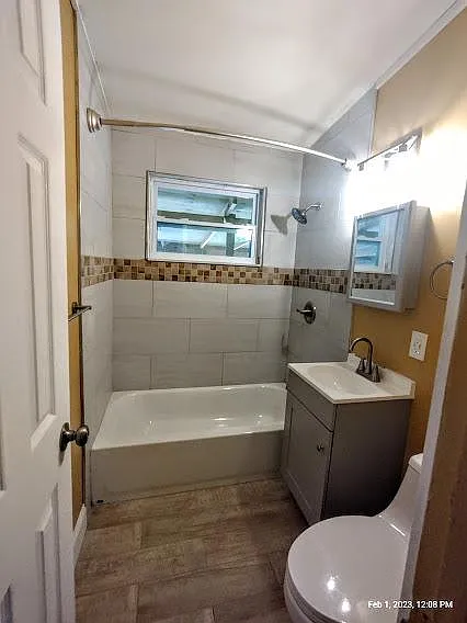 1362 Gardenia Ave — Photo 7