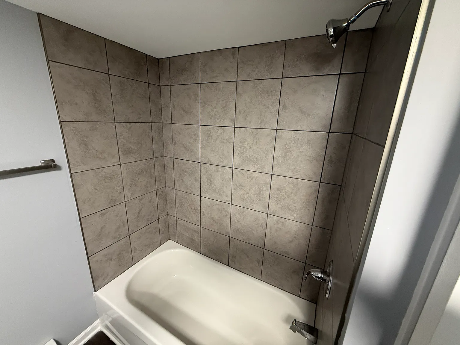 1 bed, 770 sqft, $1,200 — Photo 3