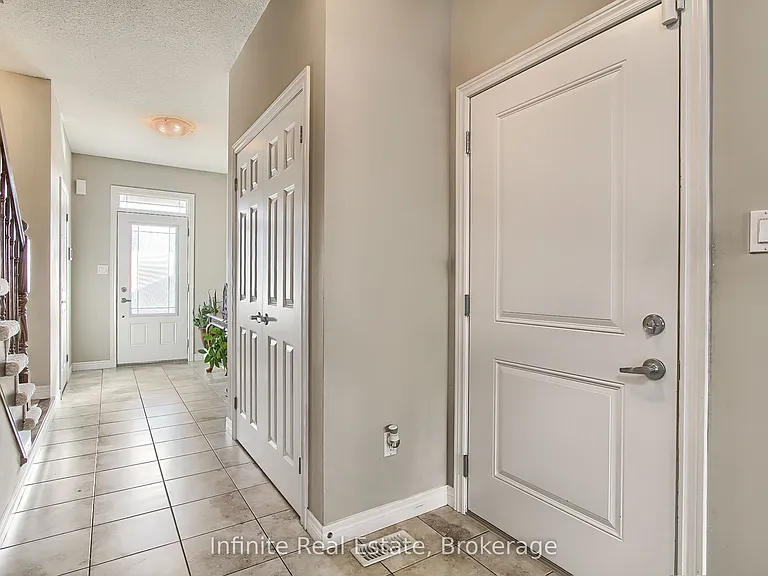380 Lake St #11 — Photo 7