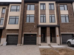 1695 Dersan St #504, Pickering, ON L1V 0G9