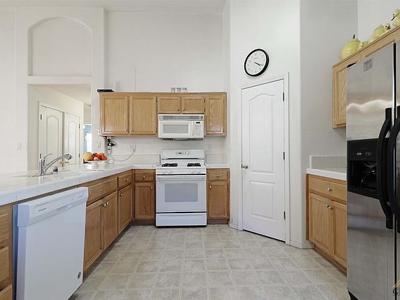 5th image of 9425 Lanneau Ct