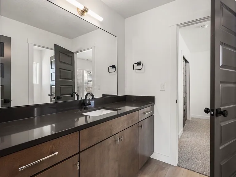 1088 W Audrey Ln — Photo 18
