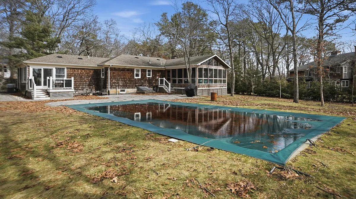 Building Photo - 3 Robins Nest Ln