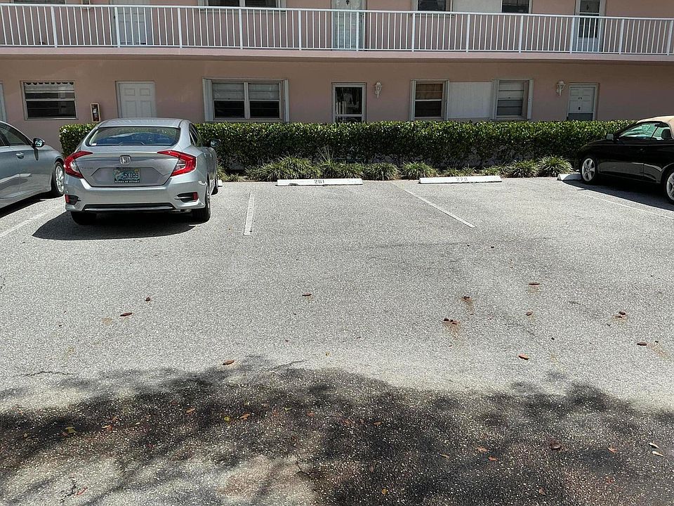 1st image of 18081 SE Country Club Drive #274