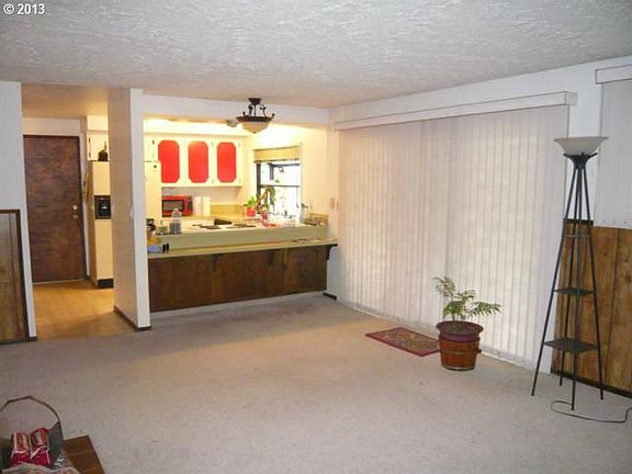 4th image of 3312 NW Lakeridge Dr