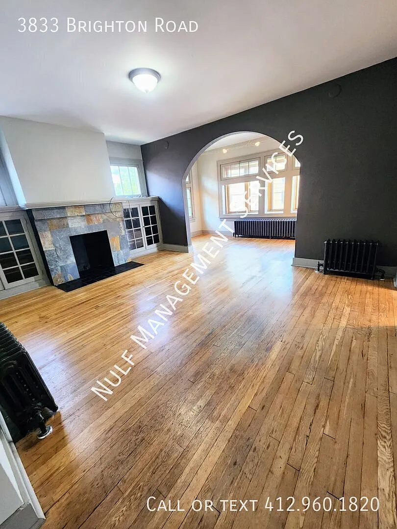 2 bed, 1 bath in Brighton Heights — Photo 4