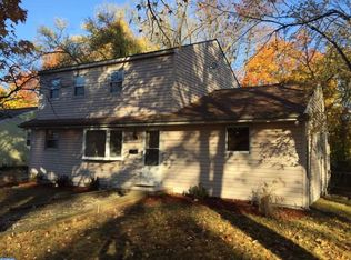 600 Ardsley Ave, Somerdale, NJ 08083