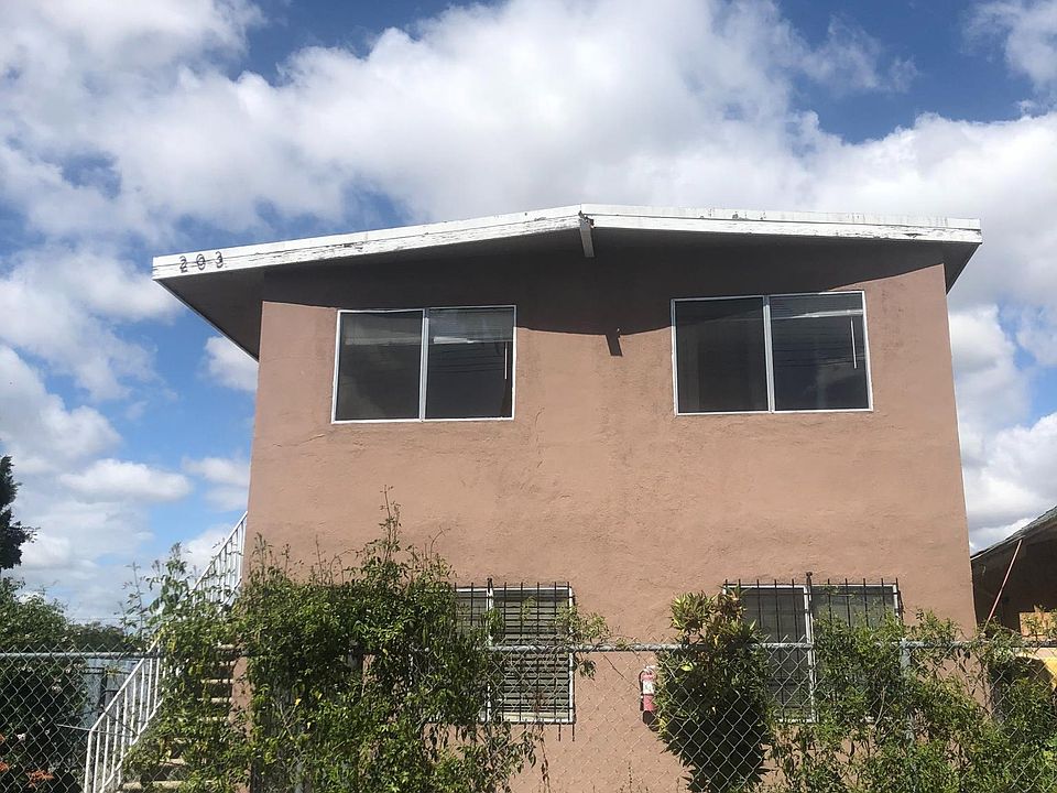 1st image of 203 E 53rd St APT 1