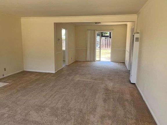 3rd image of 836 11th Ave