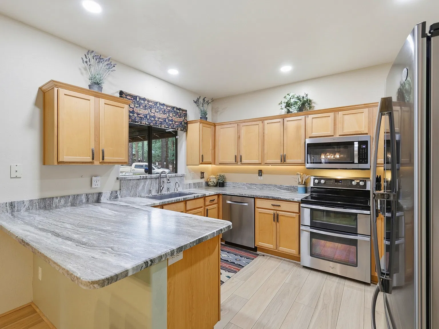 3 bed, 1783 sqft, $2,800 — Photo 4