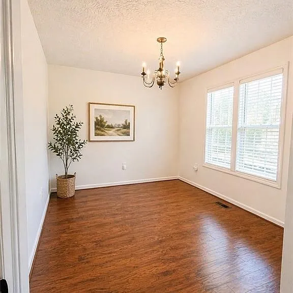 1050 Roundabout Rd — Photo 5