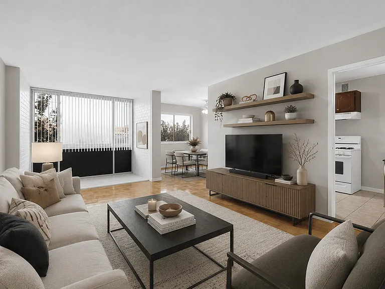8200W Apartments — Photo 10