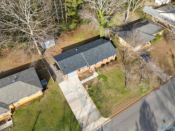 3rd image of 2822 Cora Hill Ave NW