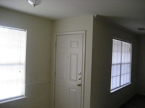 3rd image of 10112 Emerald Glen Dr