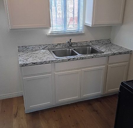 4th image of 9417 S Normandie Ave #9417