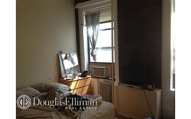 Rented by Douglas Elliman | media 30