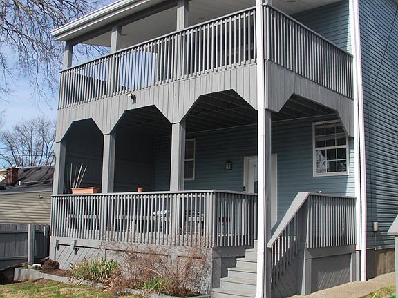 2nd image of 1834 Stevens Ave #B