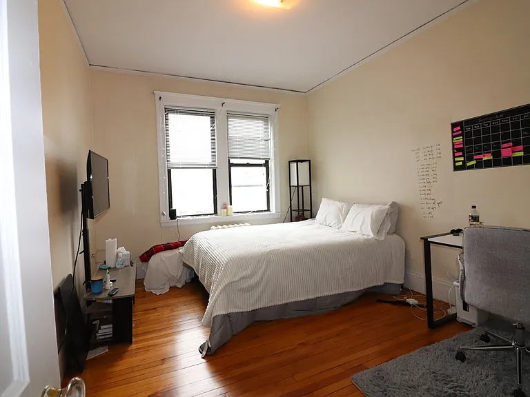 122 Babcock St #33 — Photo 1