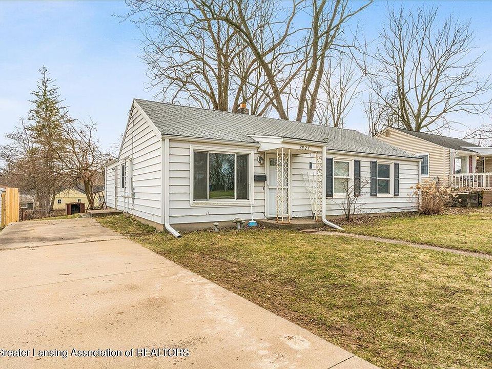 2927 W Willow St, Lansing, MI 48917 Zillow