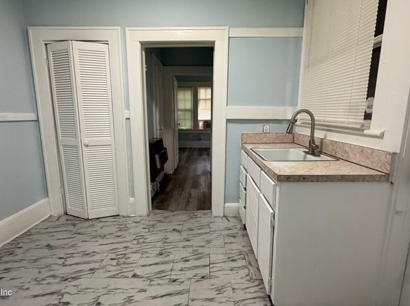 jacksonville-florida-154638939 picture