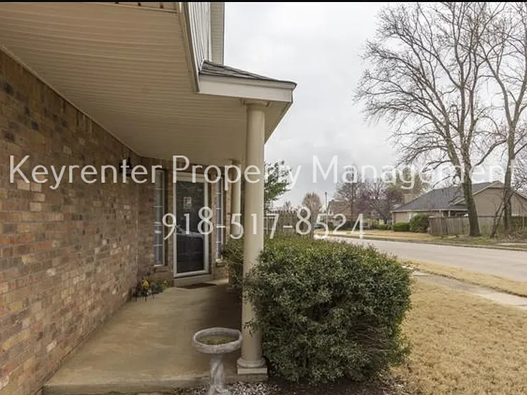 1228 W 112th Dr S — Photo 2