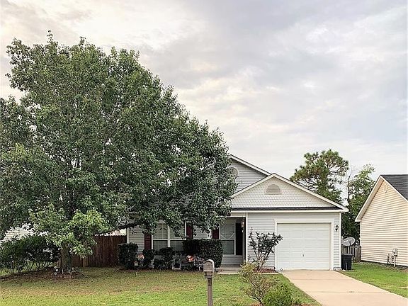 2nd image of 3832 Goforth Dr