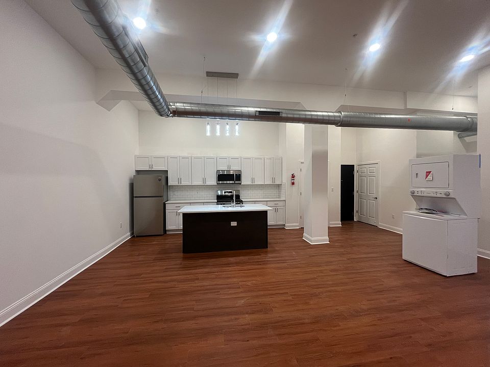 1st image of 1406 Fairmount Ave #2