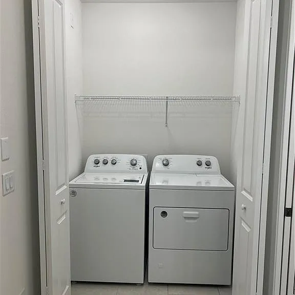 Laundry (1st floor)
