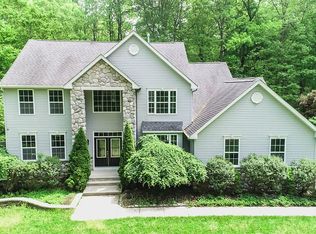 25 Waterview Dr, Pilesgrove, NJ 08098