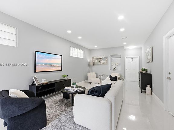 4th image of 4055 Fern Forest Rd