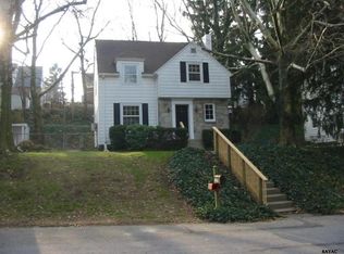 1572 Old Farm Ln, York, PA 17403