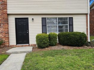 415 Parkdale Dr APT 16F, Charleston, SC 29414