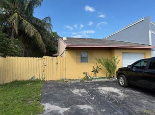 4997 NW 6th Ct, Delray Beach, FL 33445