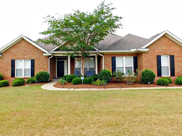 241 Inverness Rd, Wetumpka, AL 36092