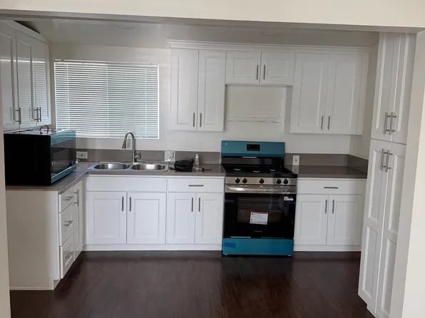 7945 Woodman Ave, Panorama City, CA 91402