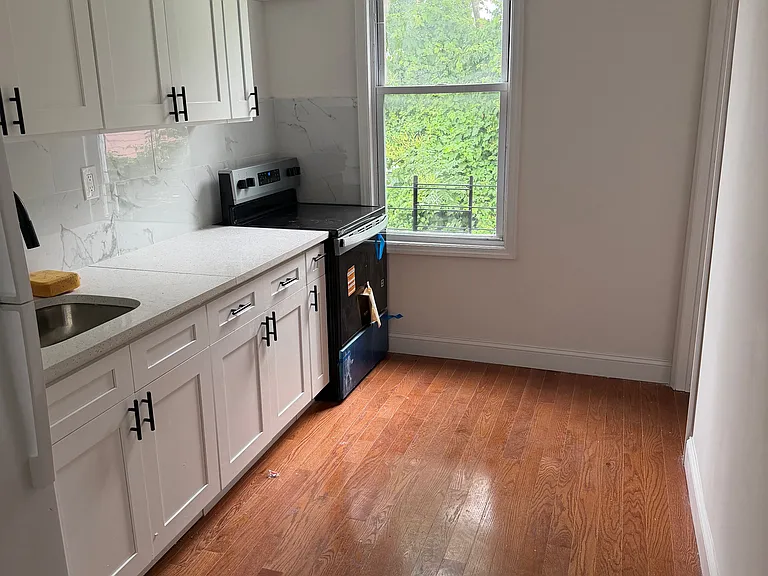 1425 Edwards Ave #2 — Photo 3