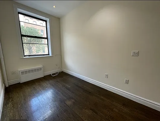 Rented by REAL New York | media 7