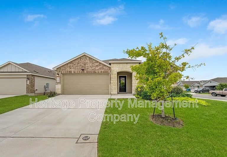 2700 Coral Valley — Photo 1