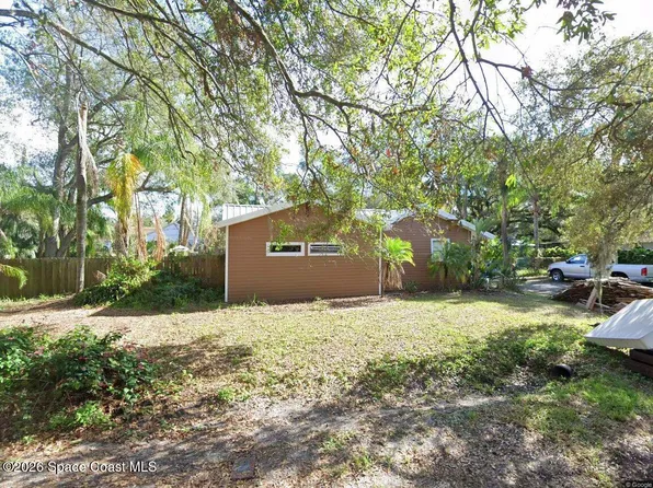 5813 Rose Ln, Tampa, FL 33619