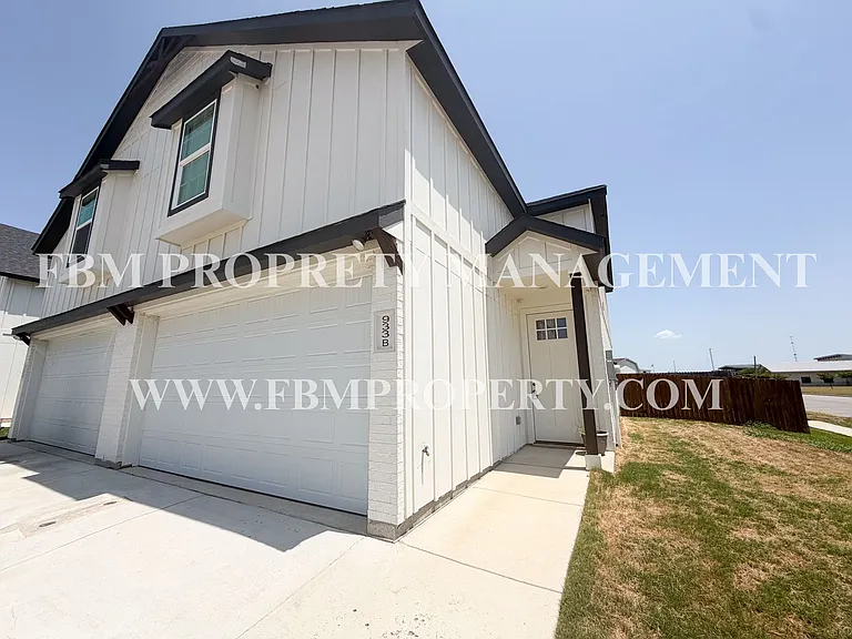 933 Cooksey Ct #B — Photo 18