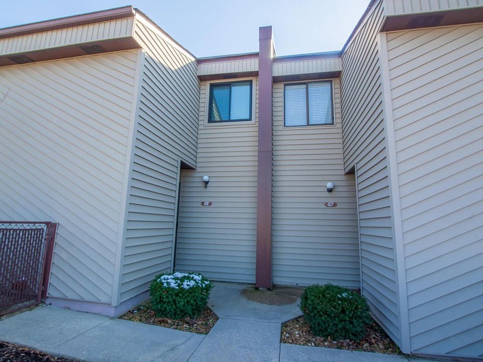1st image of 10 Lakeshore Ter Unit 68