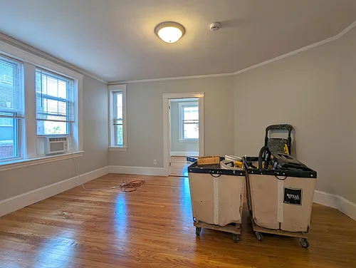 175 Summer St Photo 1