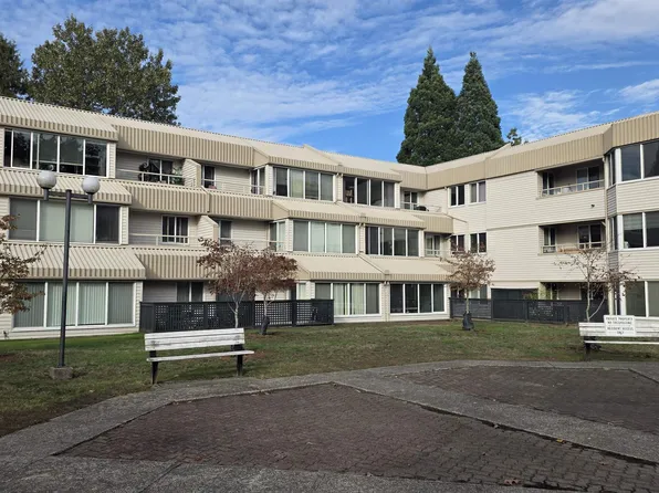 9635 121st St #105, Surrey, BC V3V 7L8